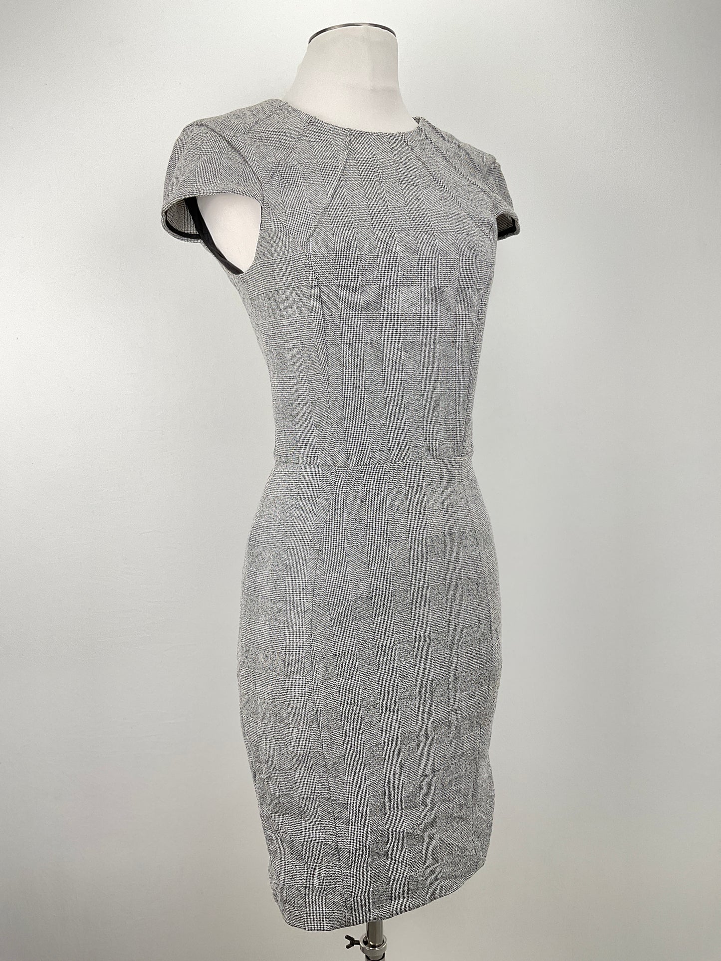 Vestido Gris de Cuadro Hm