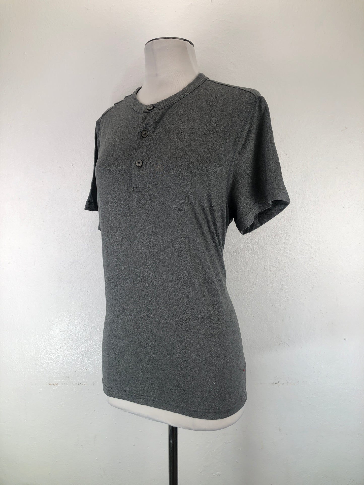 Camiseta Gris Untuckit