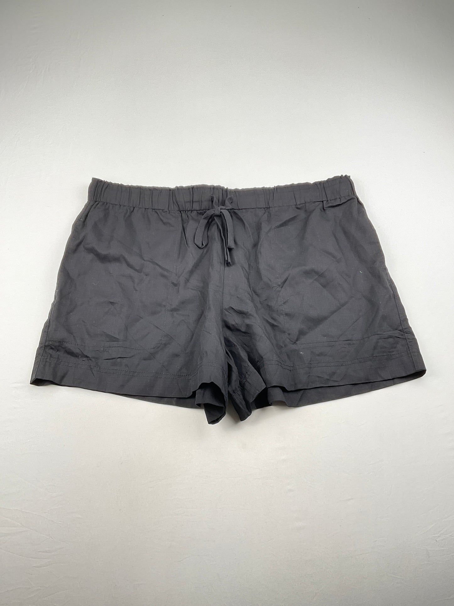 Short Negro Hilary Radley