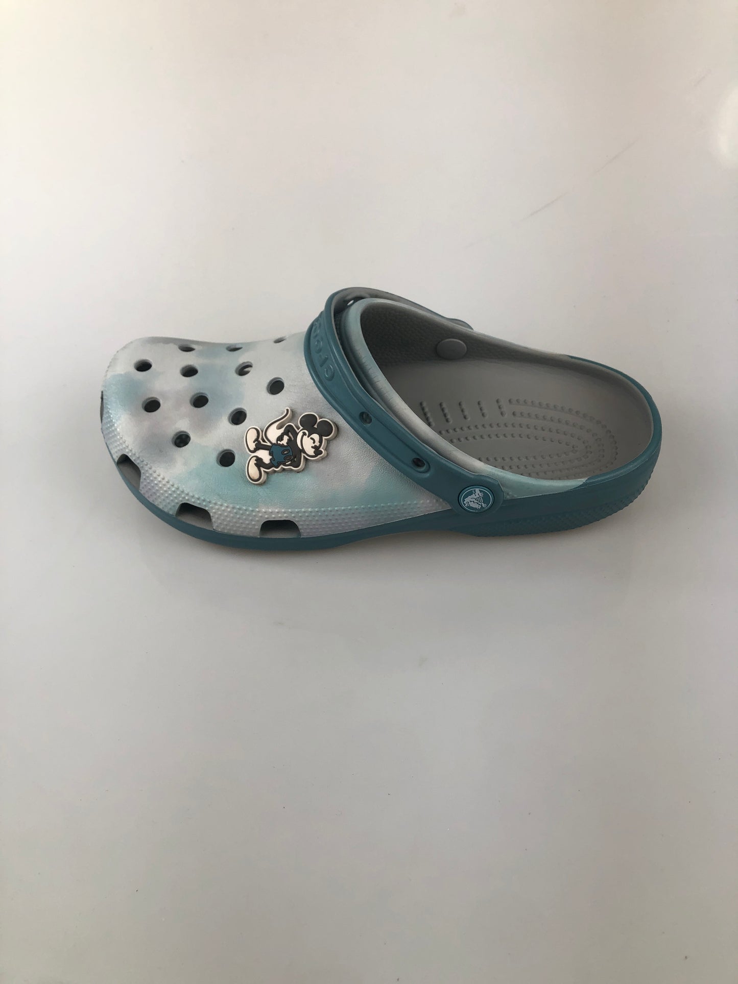 Sandalia Gris Crocs