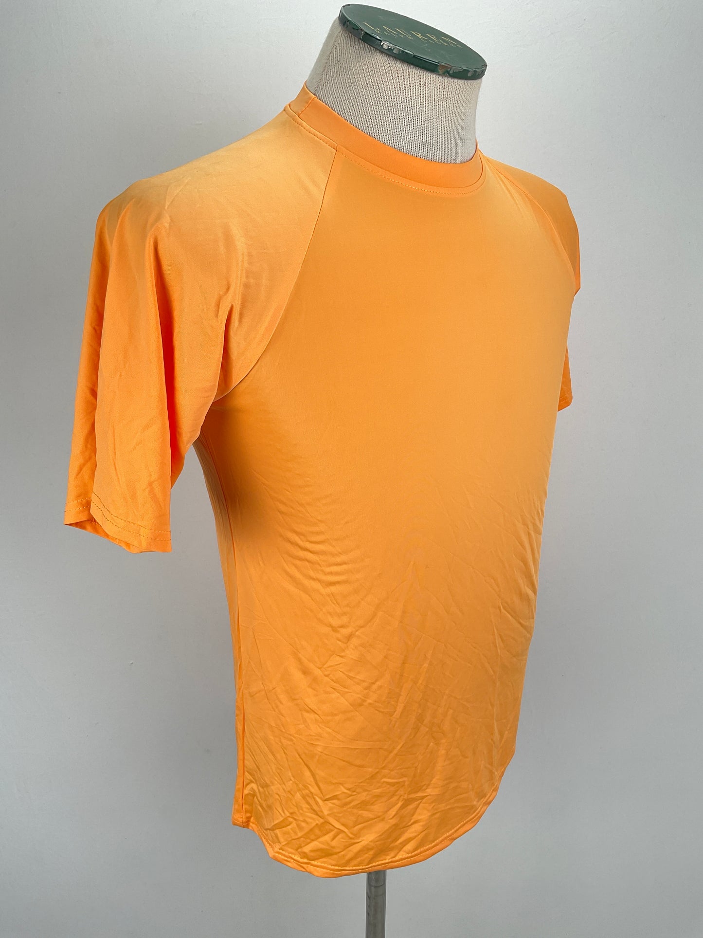 Camiseta Naranja Deportivo Realessentials