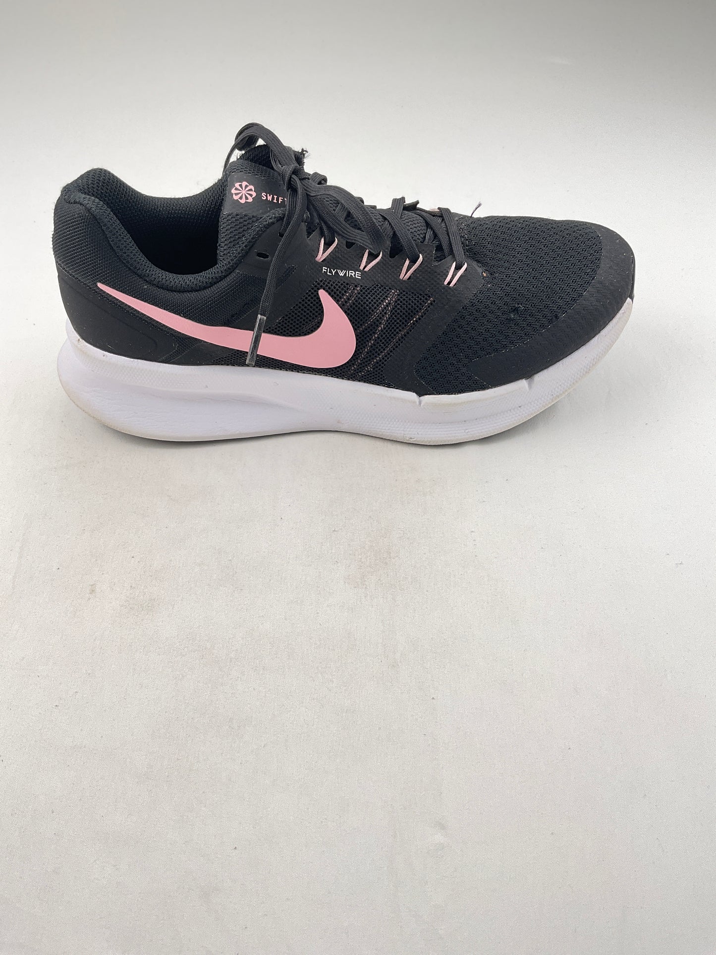 Tenis negro FLYVIRE