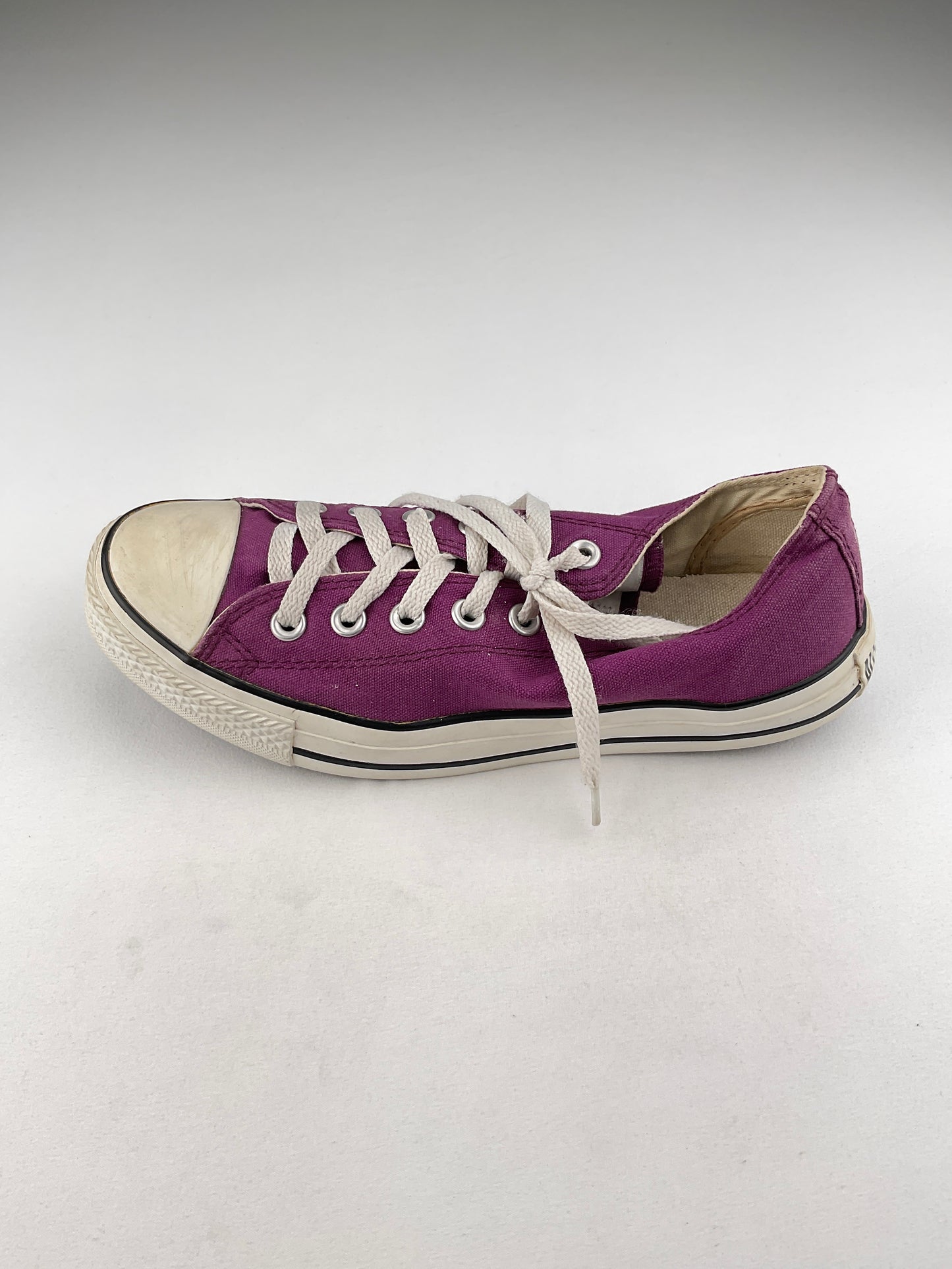 Tenis Morado Converse