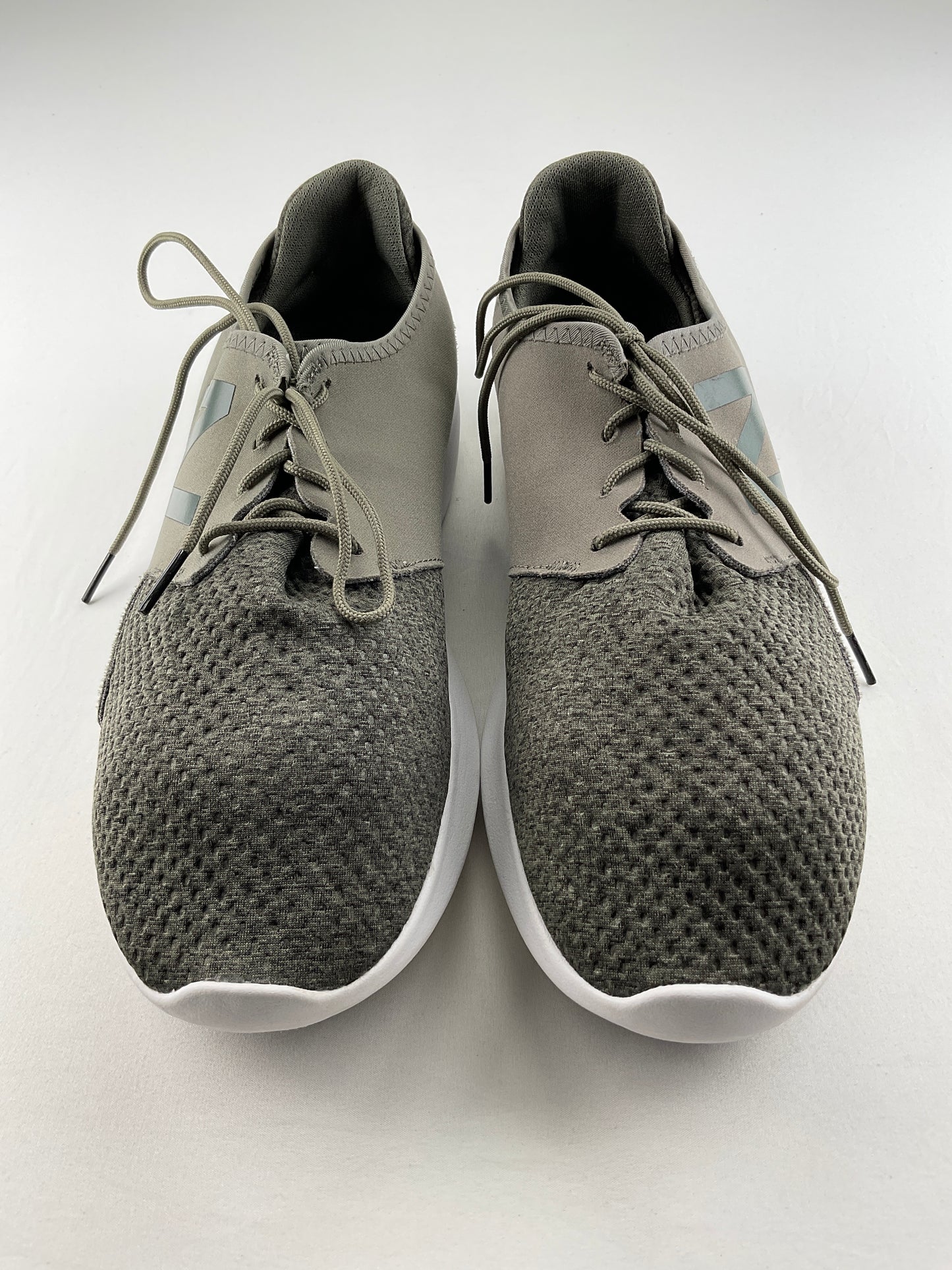 Tenis Gris Deportivo New Balance