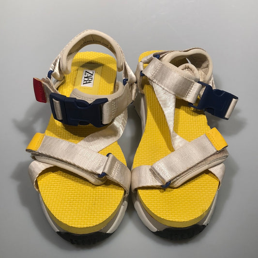 Sandalia Amarillo Zara