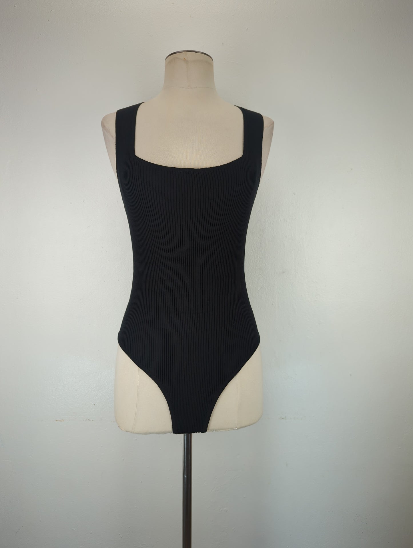 Body Negro Happily Grey