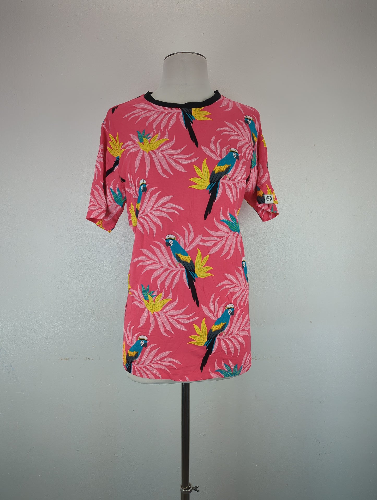 Camiseta Rosado Floral Free Planet