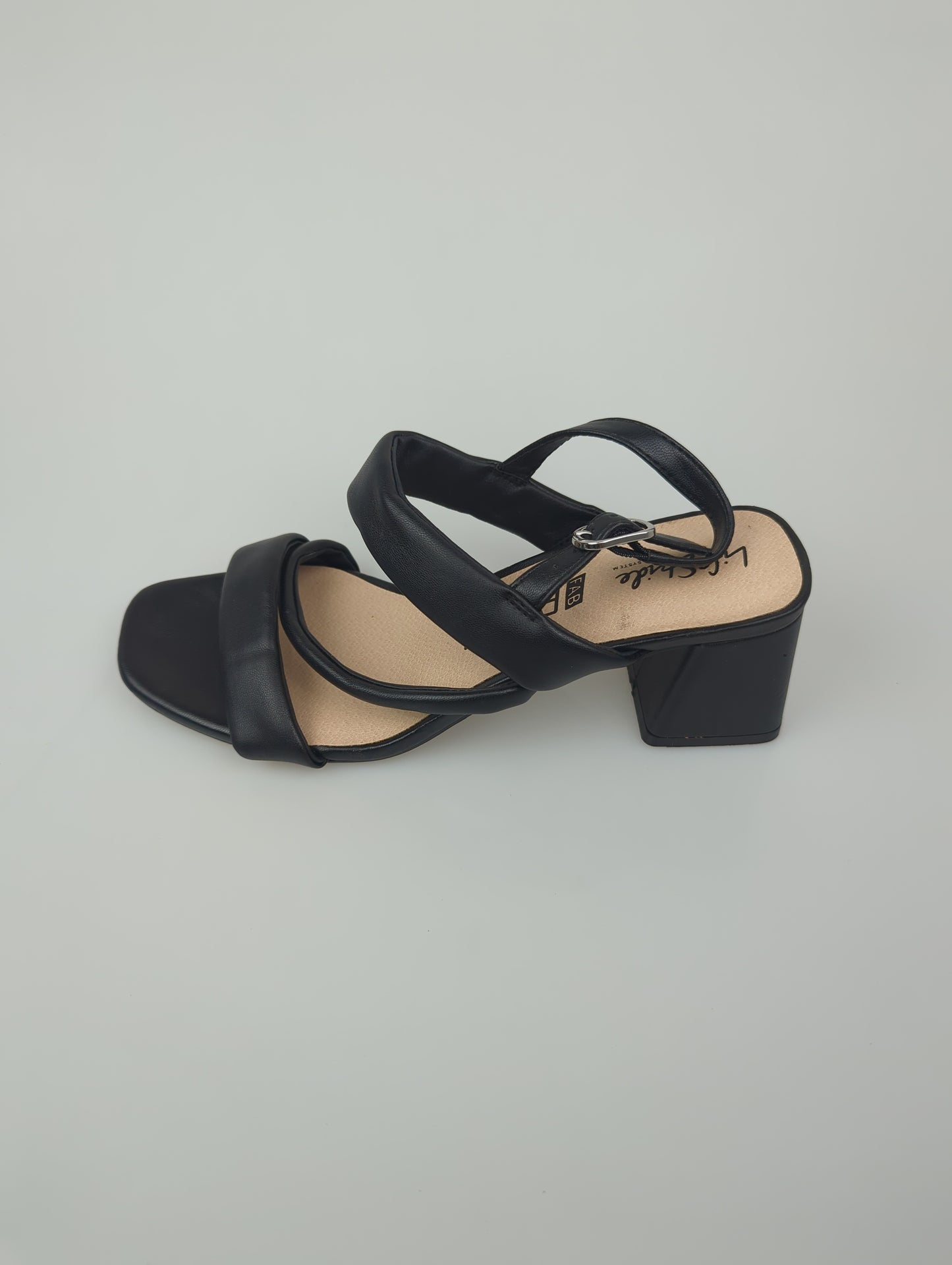 Zapatilla Negro de Tacon Life Stride