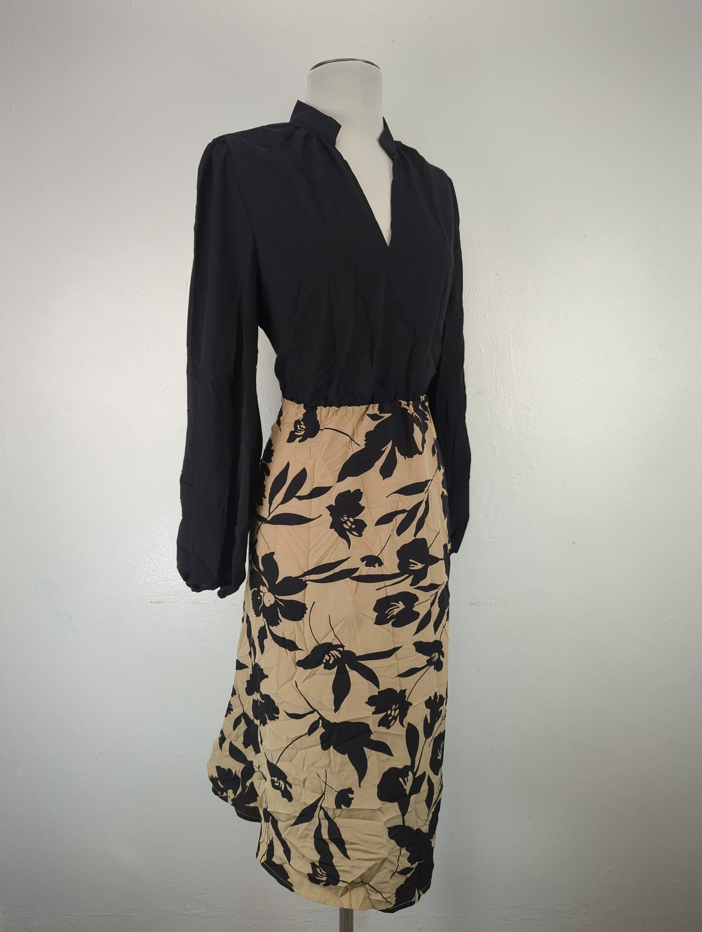 Vestido Negro Floral Greathe