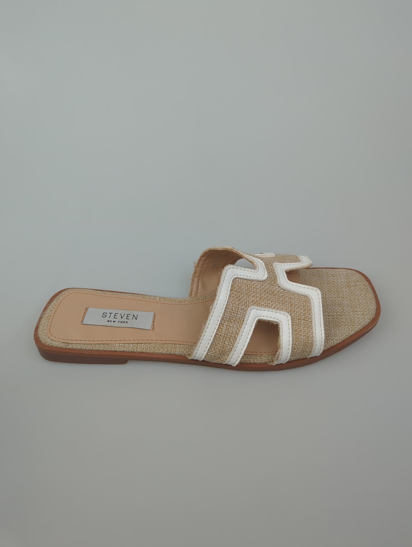 Sandalia Crema Steven